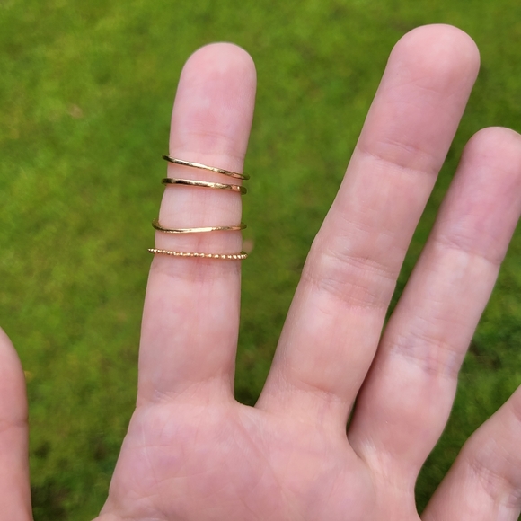 Summer Garden Butterfly Flower Golden Ring Set - Picture 6 of 9